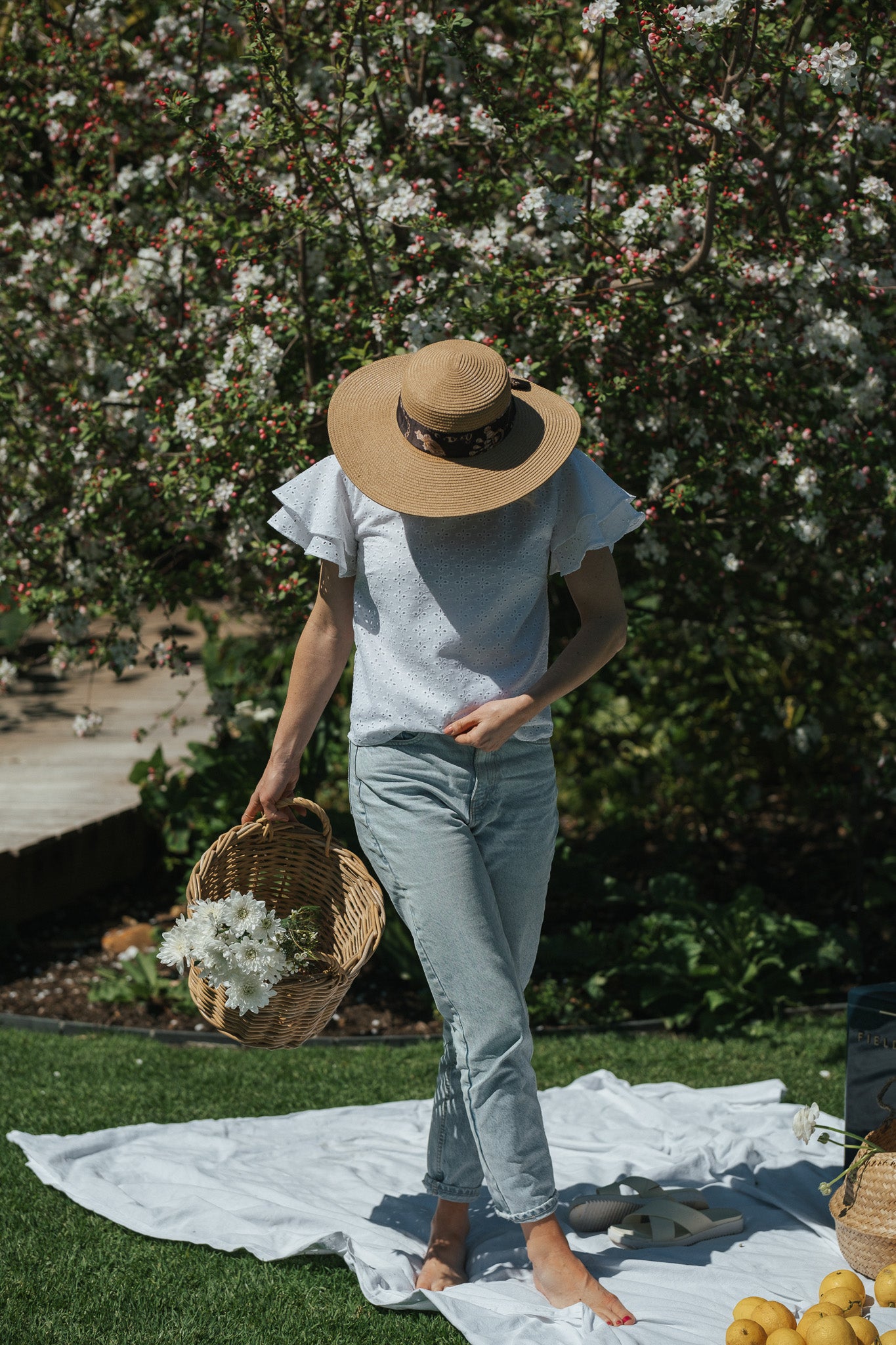Sweet Anglaise Blouse - White