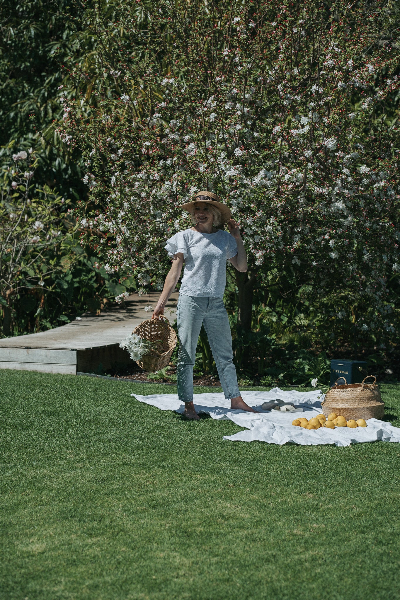 Sweet Anglaise Blouse - White