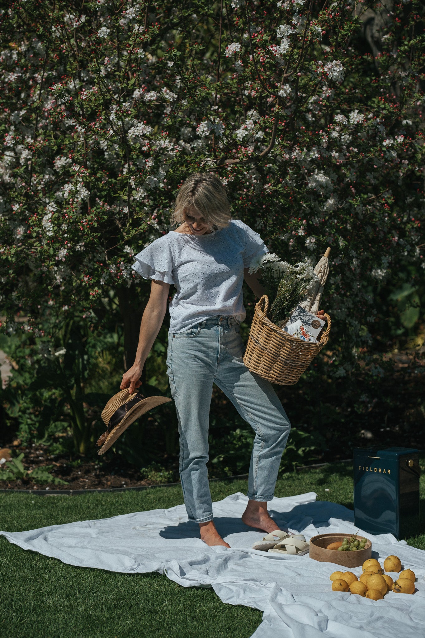 Sweet Anglaise Blouse - White