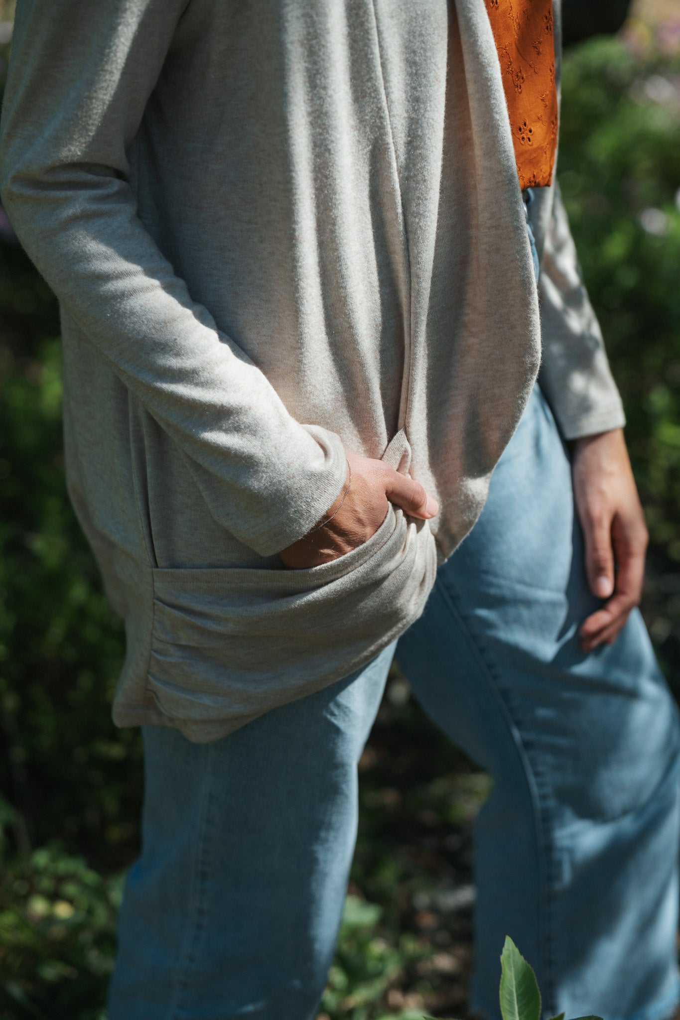 Trusting Hanky Cardi - Oatmeal