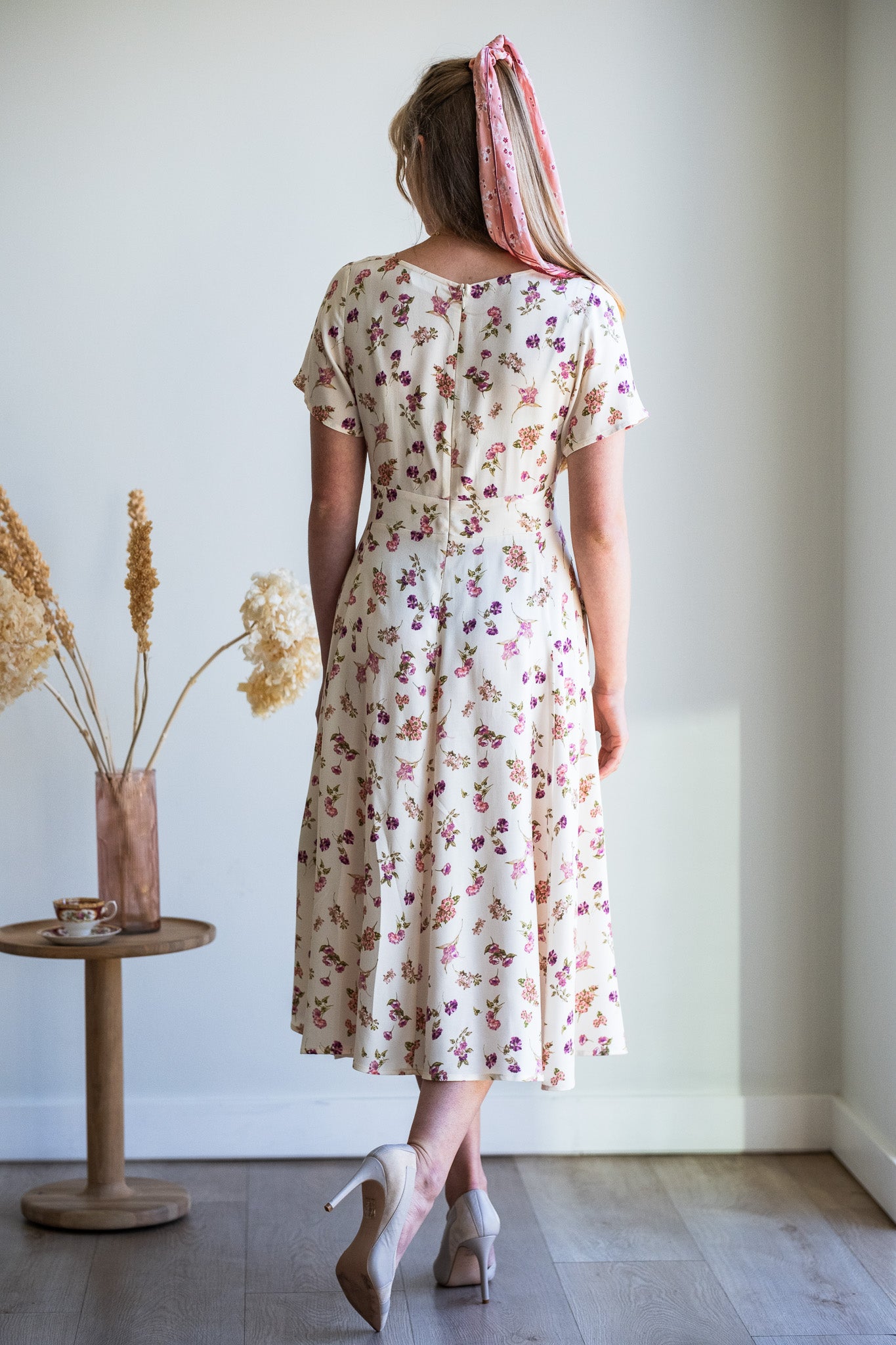 Vintage Lady - Pink & Ivory