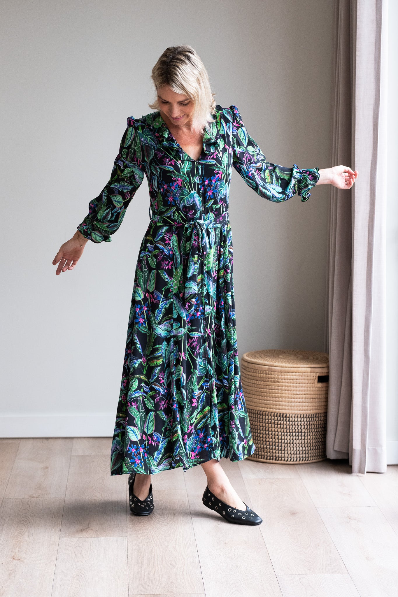 La Vie Est Belle Exclusive Dress