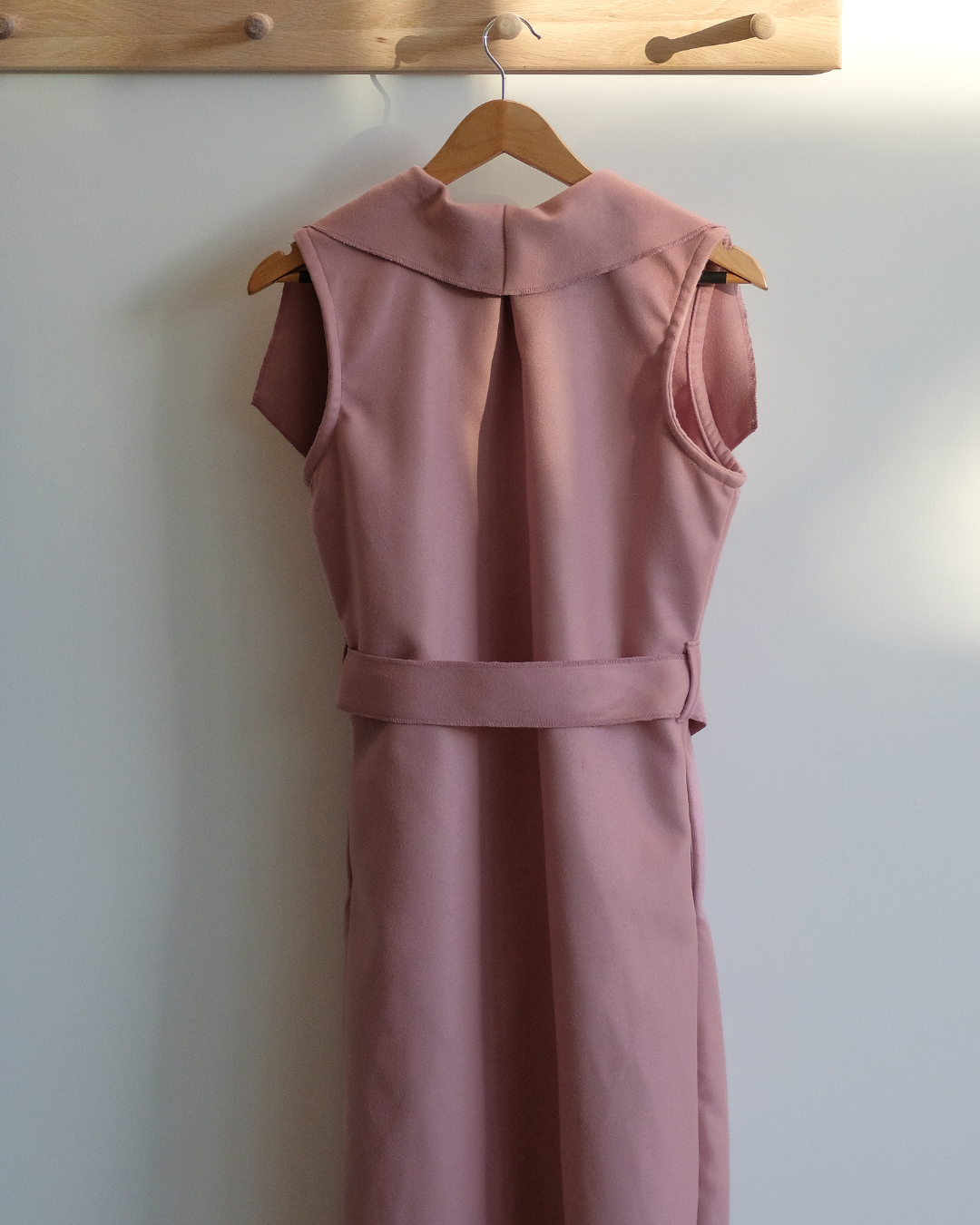 Bold Sleeveless Coat