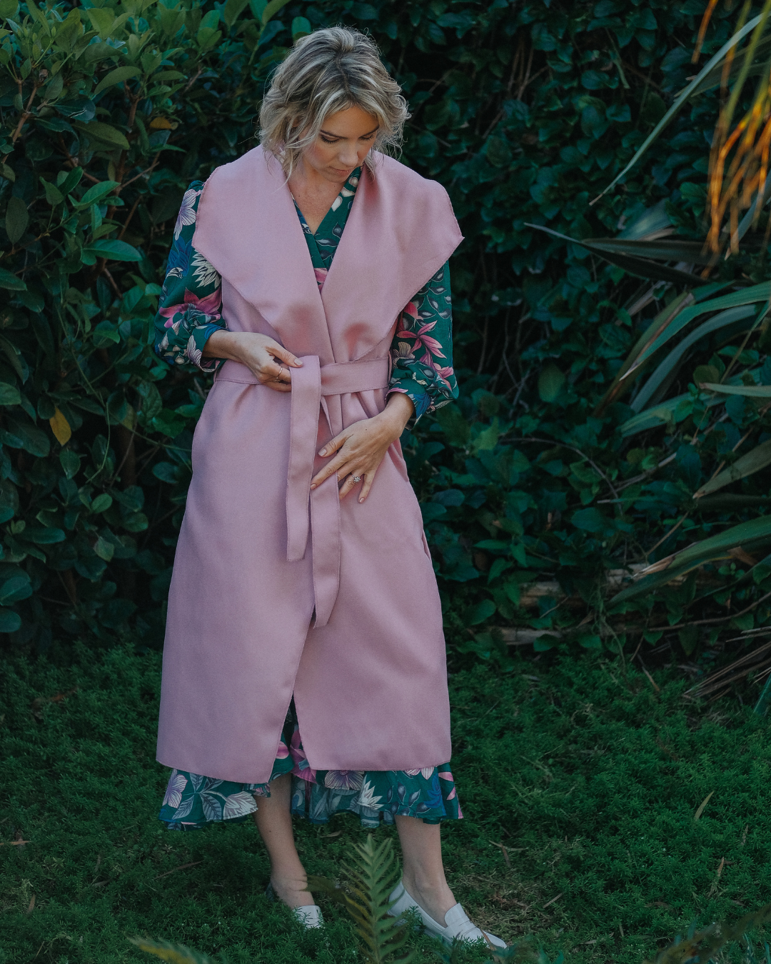 Bold Sleeveless Coat