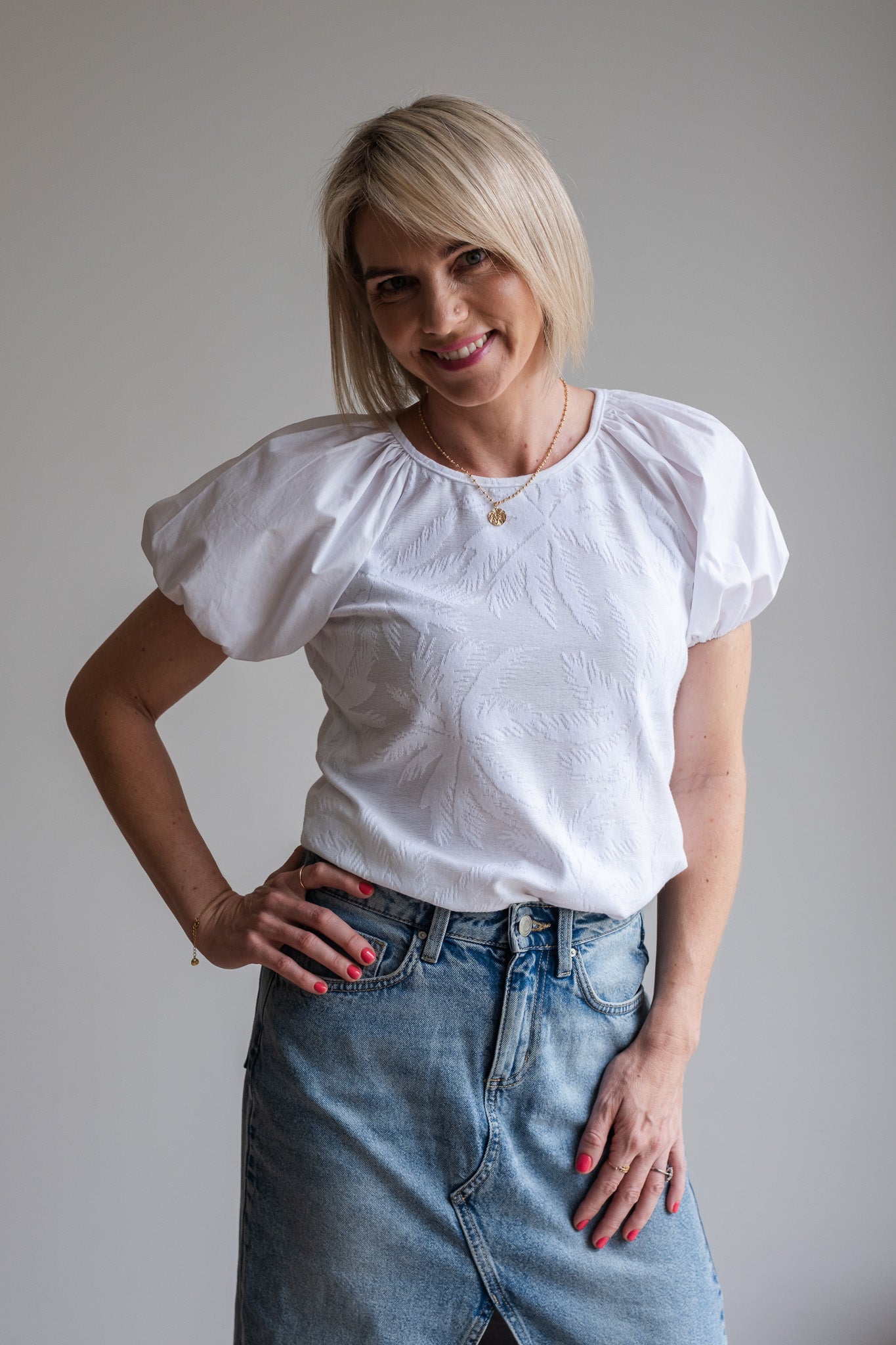 Peace Tee - White Bubble Sleeve