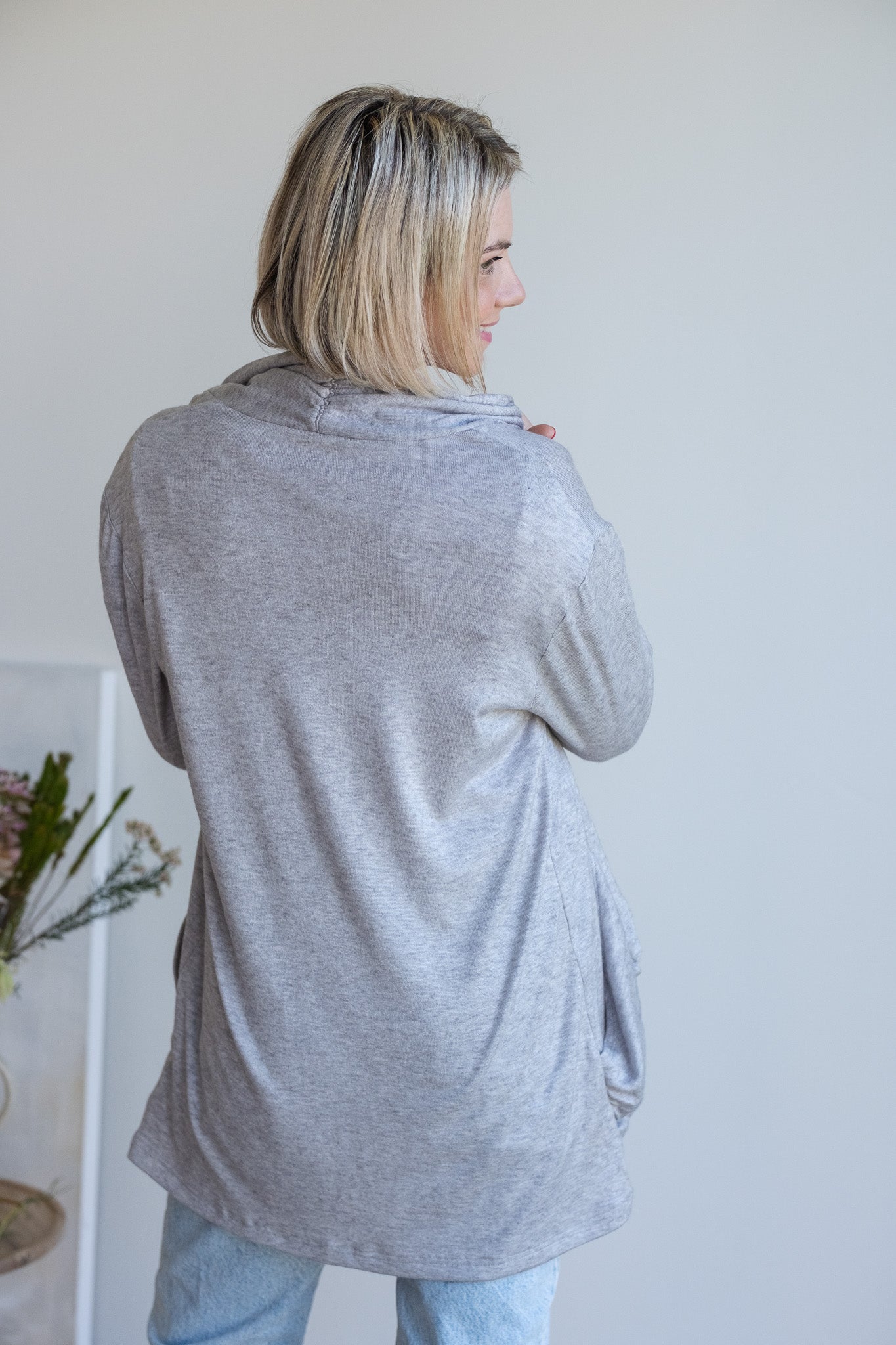 Trusting Hanky Cardi - Grey