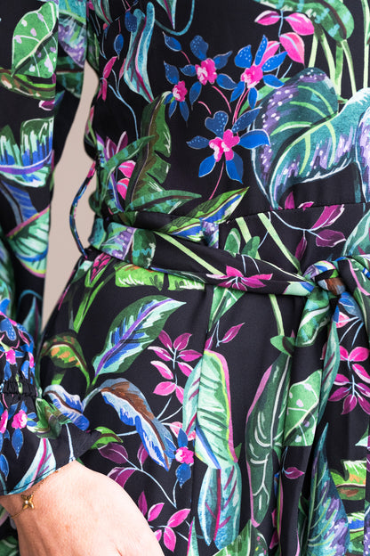 La Vie Est Belle Exclusive Dress
