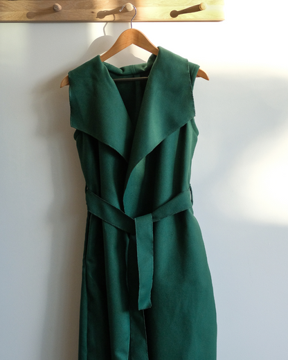 Bold Sleeveless Coat - Green
