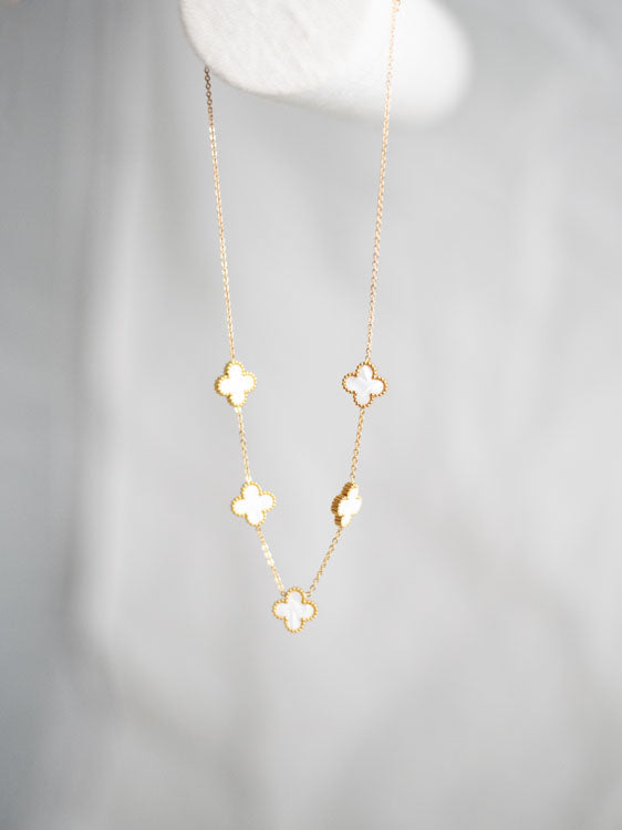 White Flower Necklace